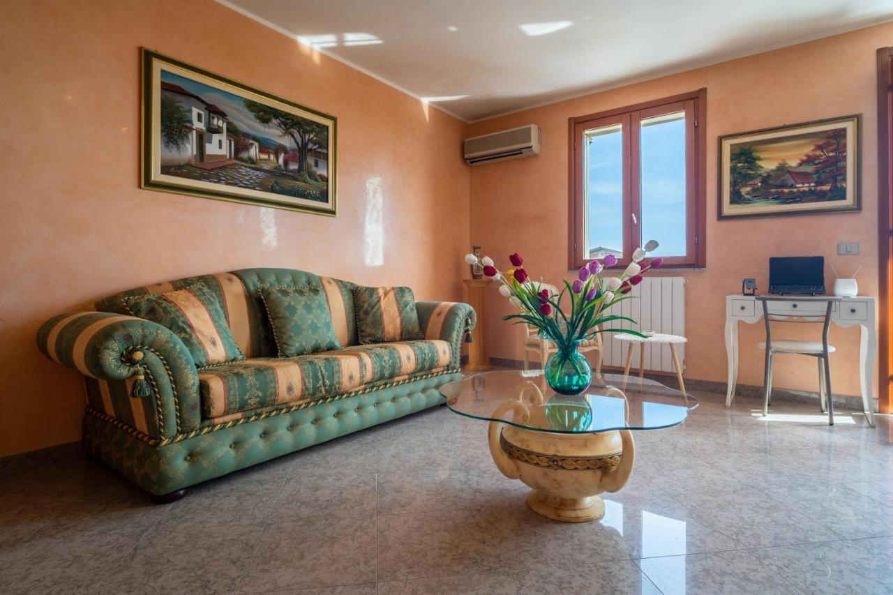 Casa Vacanza Germano Пакіно Екстер'єр фото